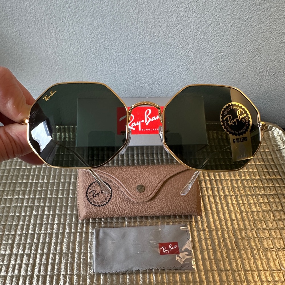 Ray Ban Sunglasses - Picture 3 of 5